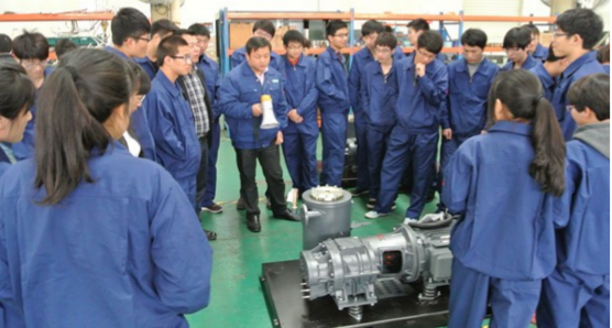 中国の工場1.7m3/min 116psi Kaishan LG1.7/8交流電力11KWの空気スクロール圧縮機